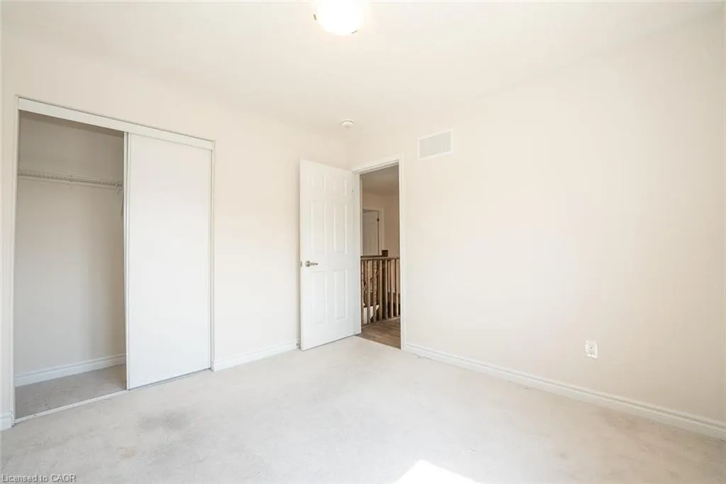 73 Forestwalk Street