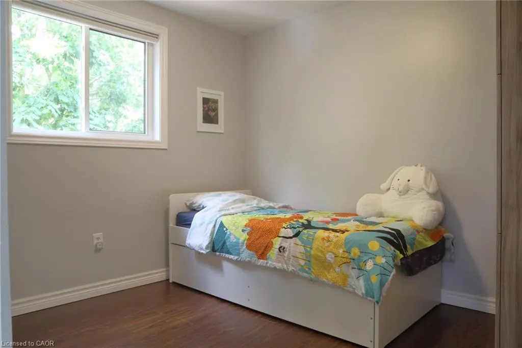 489 Timbercroft Crescent