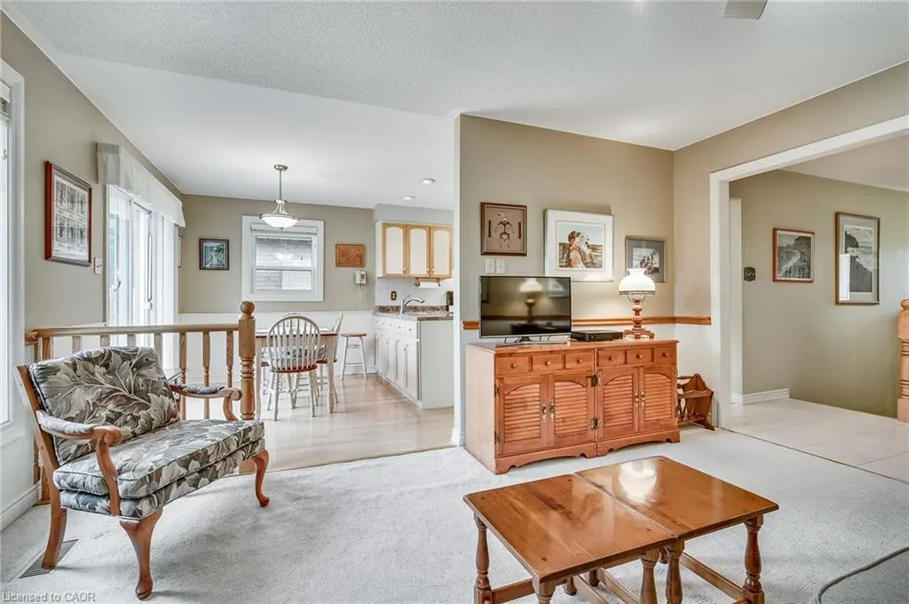 21 Riviera Ridge
