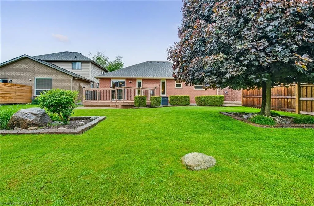 21 Riviera Ridge
