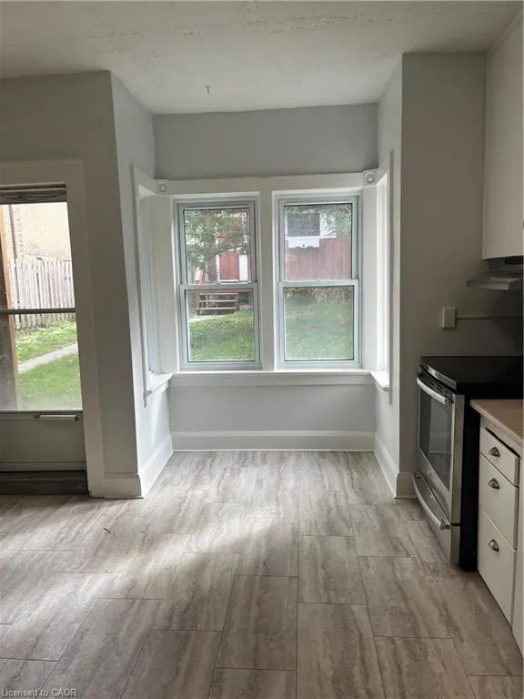 19 Shanley Street, #MAIN FLOOR