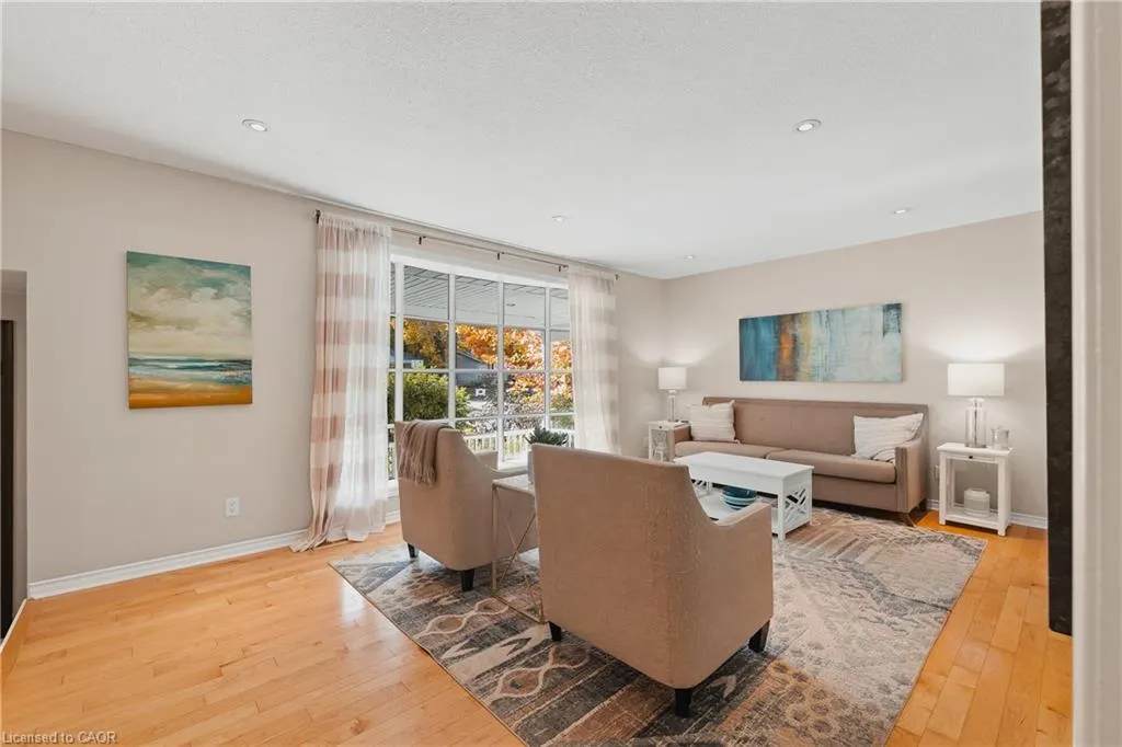 26 Nightingale Crescent