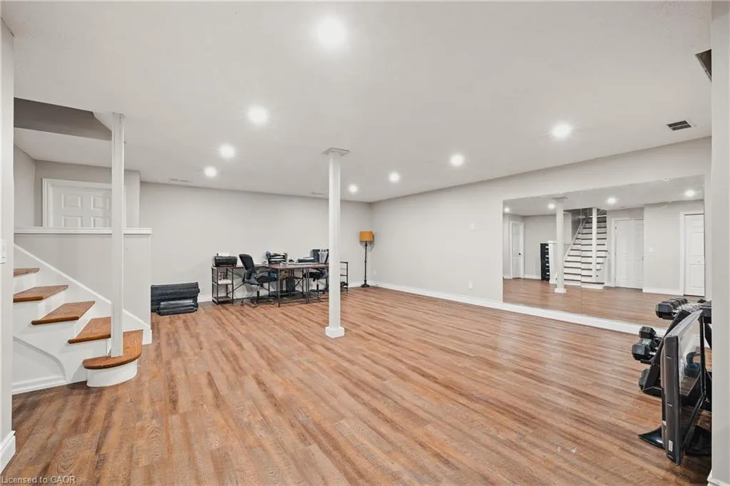 26 Nightingale Crescent