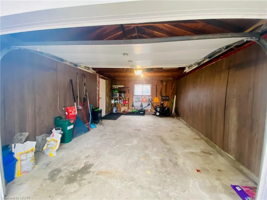 107 Ellis Crescent S