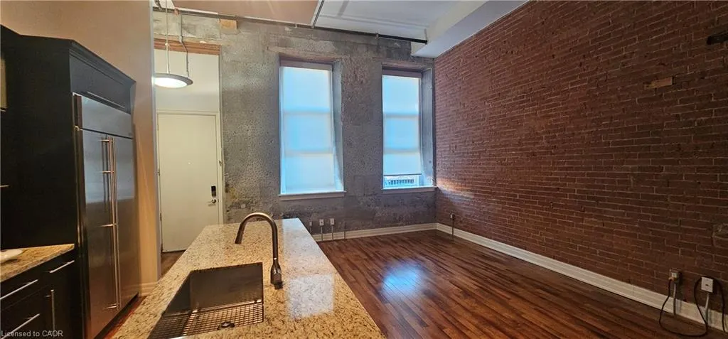 25 Concession Street, #102