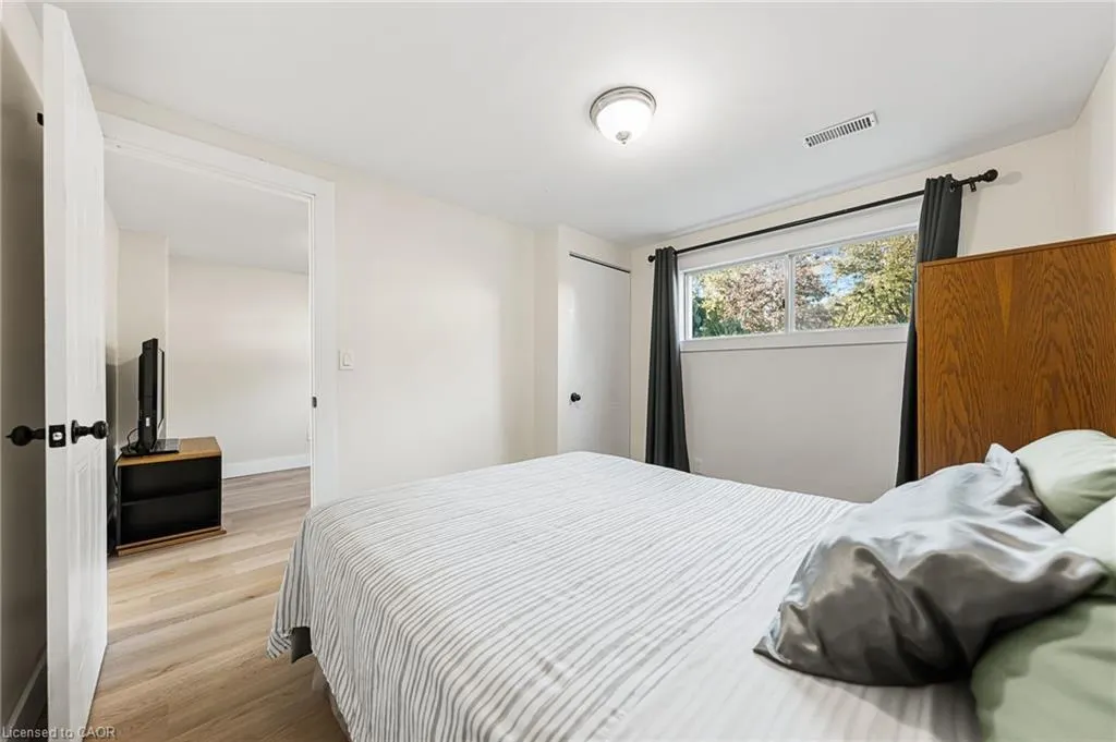19 Elm Ridge Drive, #LOWER
