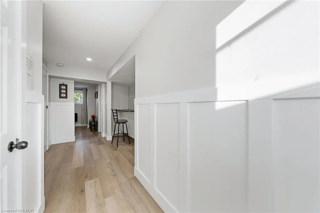 19 Elm Ridge Drive, #LOWER