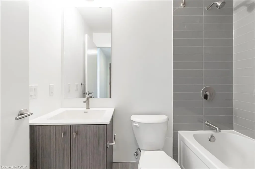 25 Wellington Street S, #1610