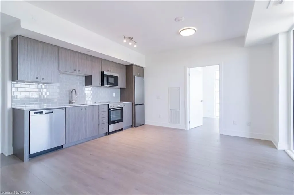 25 Wellington Street S, #1610