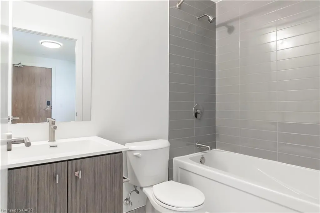 25 Wellington Street S, #1610