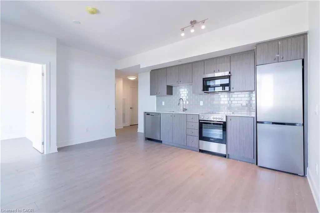 25 Wellington Street S, #1610