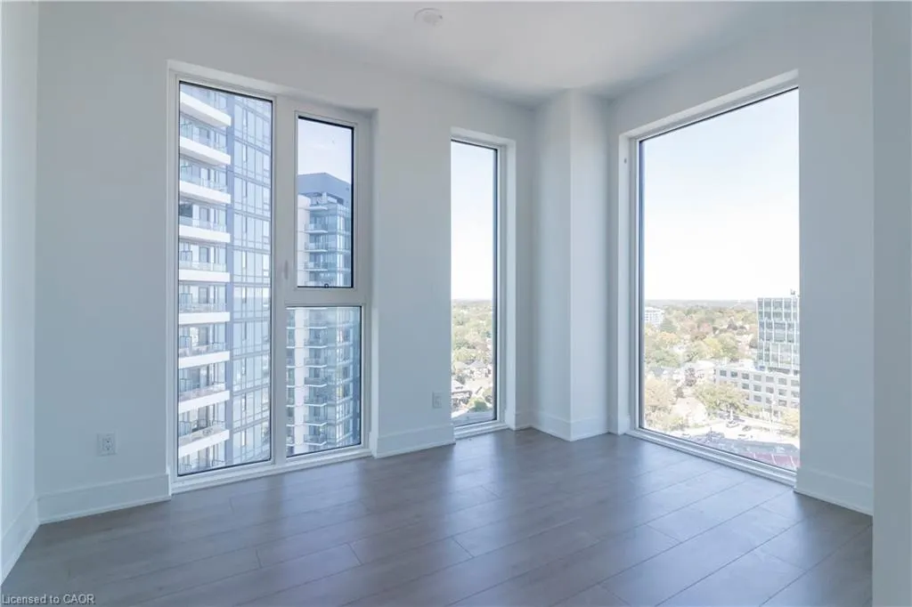25 Wellington Street S, #1610