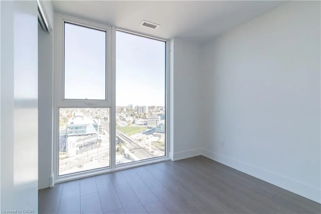 25 Wellington Street S, #1610