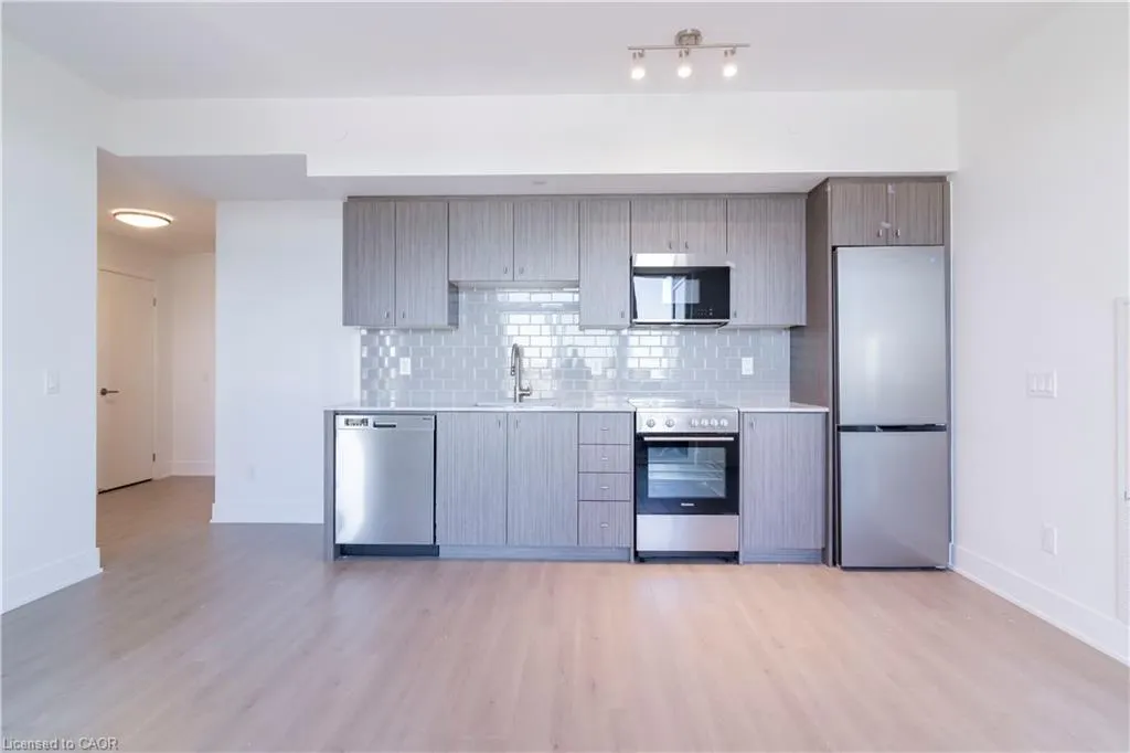 25 Wellington Street S, #1610