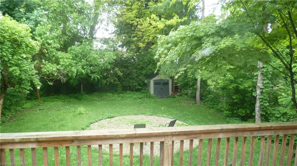 6 Grenville Avenue, #LOWER