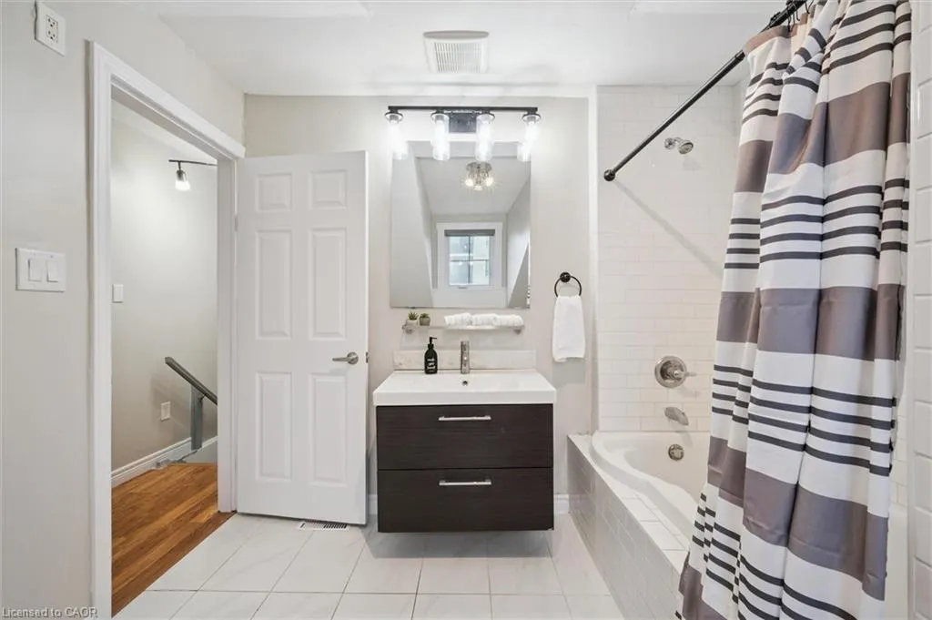 16-18 St Andrews Street