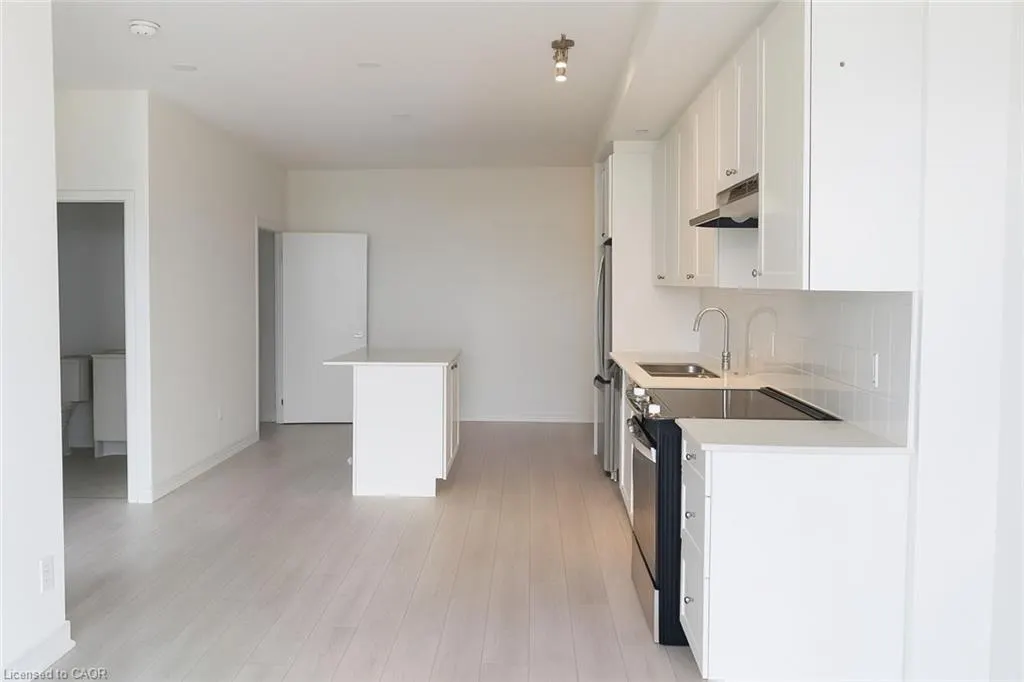 55 Duke Street W, #2305