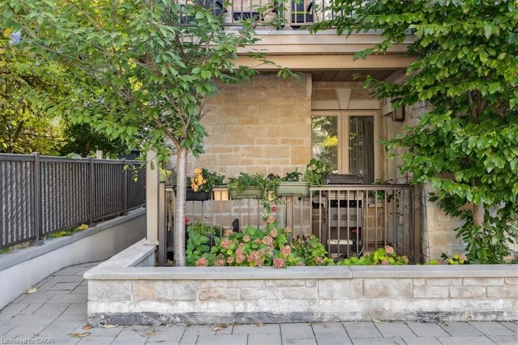 70 Stewart Street, #102