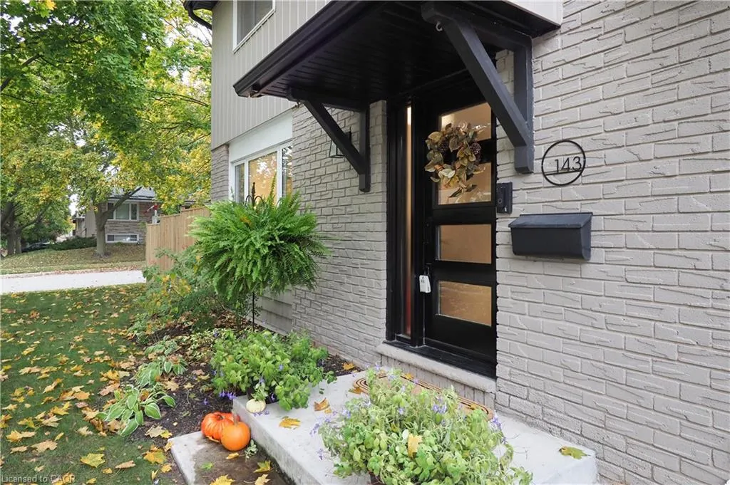143 Angela Crescent