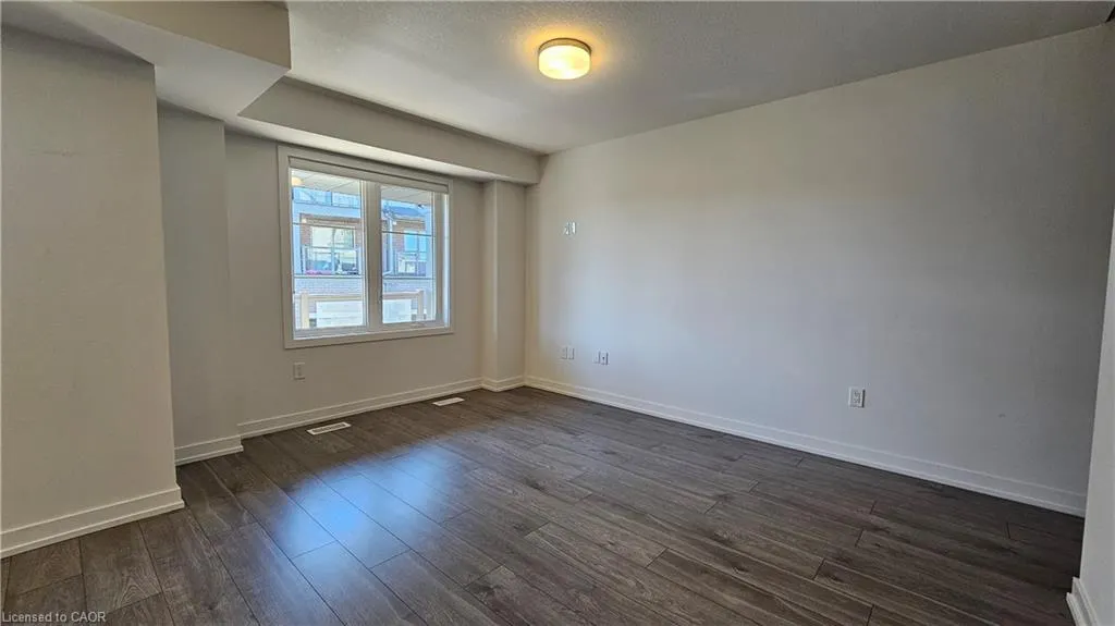 205 West Oak Trail, #3