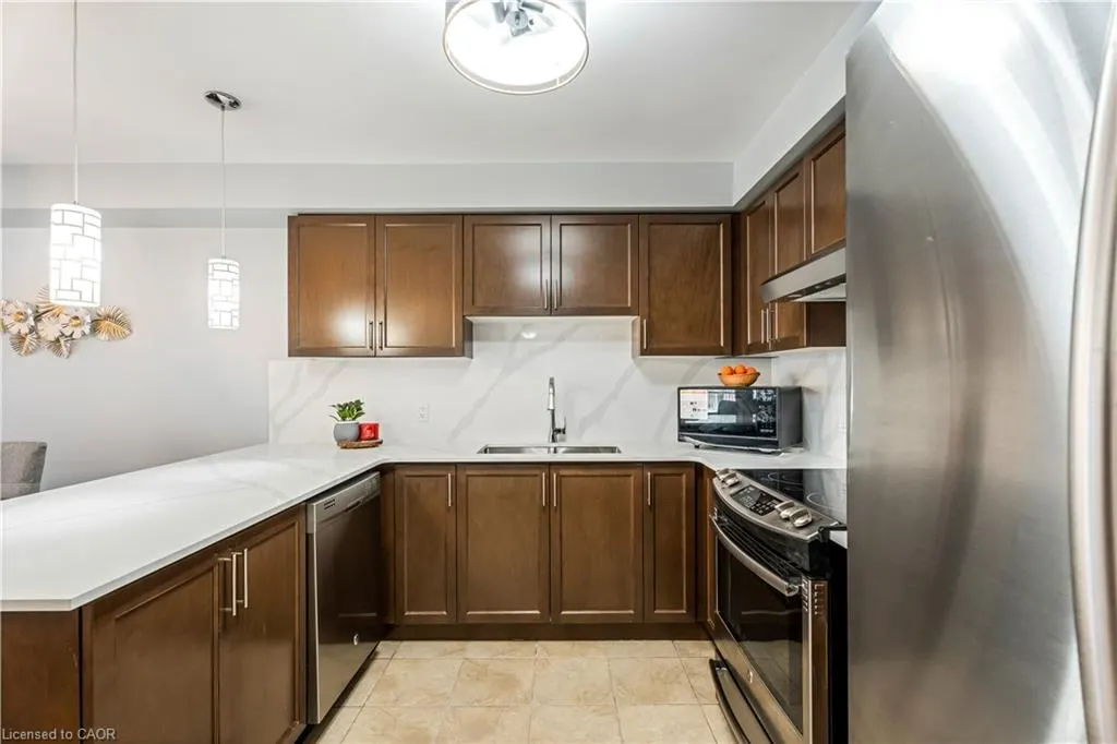 28 Charleswood Crescent