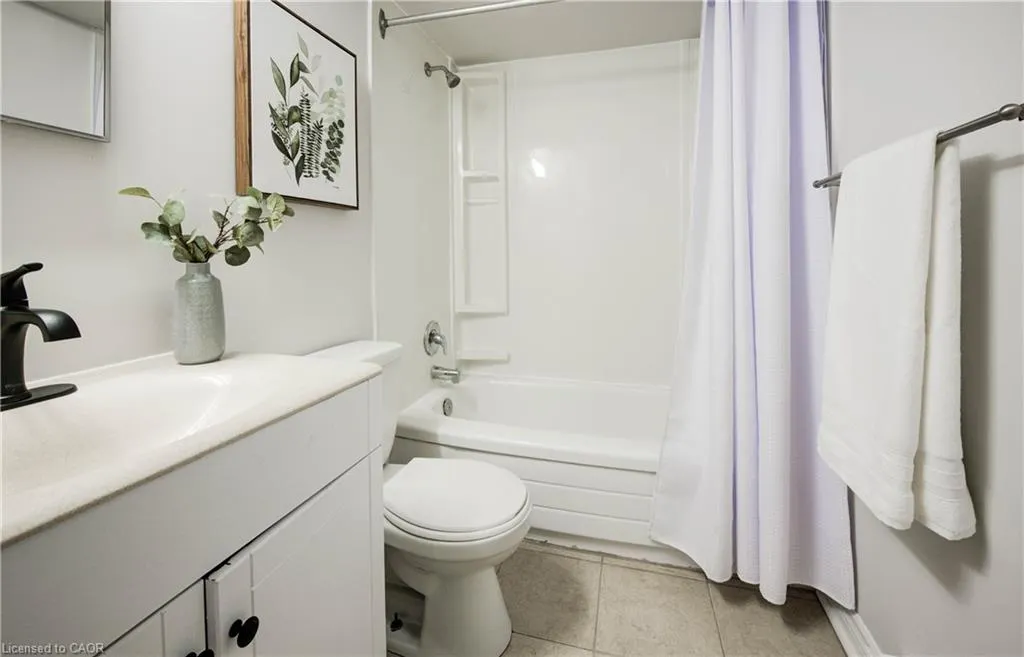 64 Benton Street, #1105