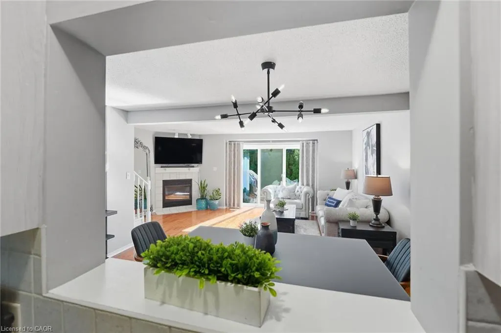 55 Kerman Avenue, #9