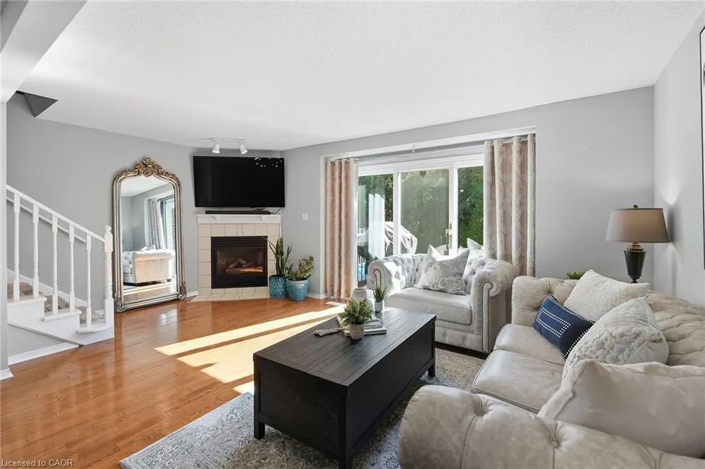 55 Kerman Avenue, #9