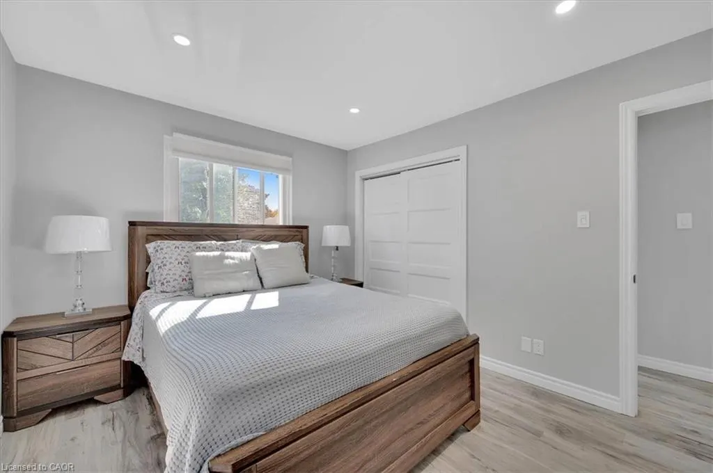 168 Silver Aspen Crescent