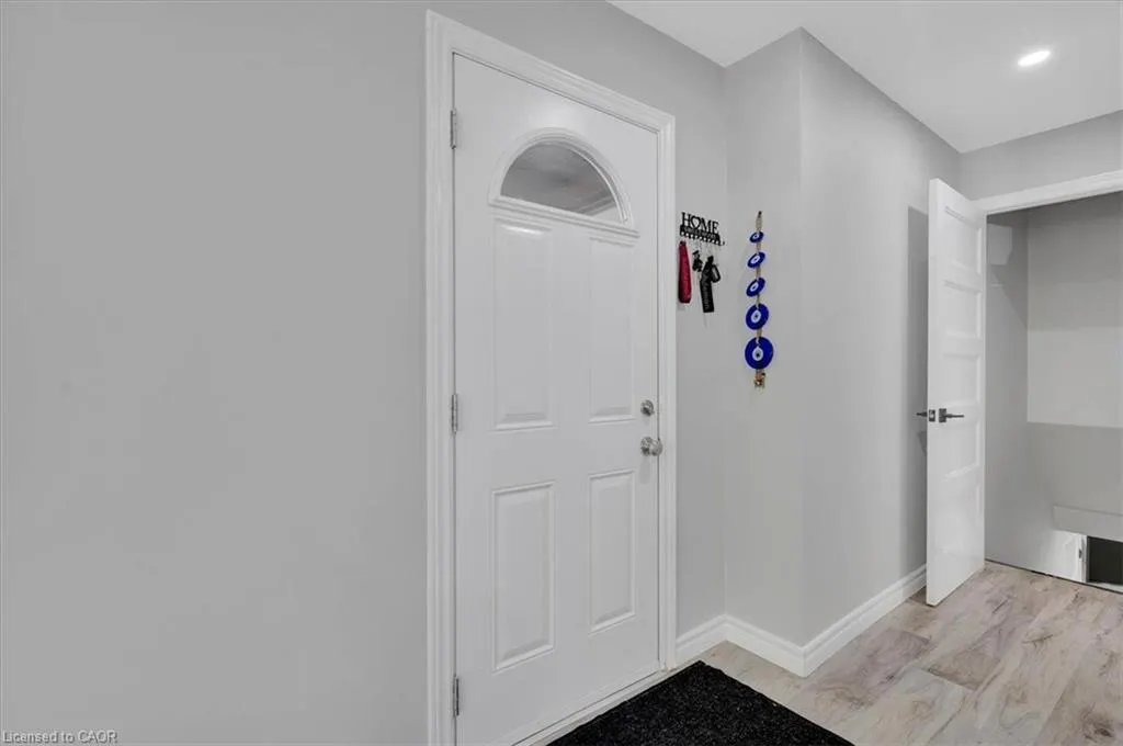 168 Silver Aspen Crescent