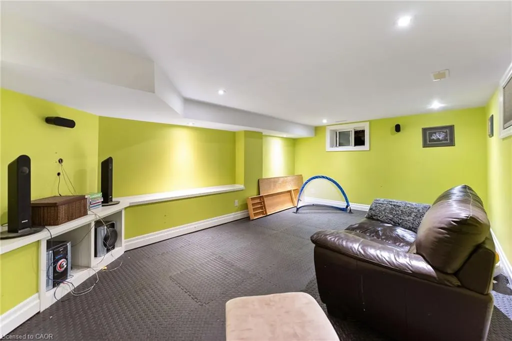 374 Sydenham Road