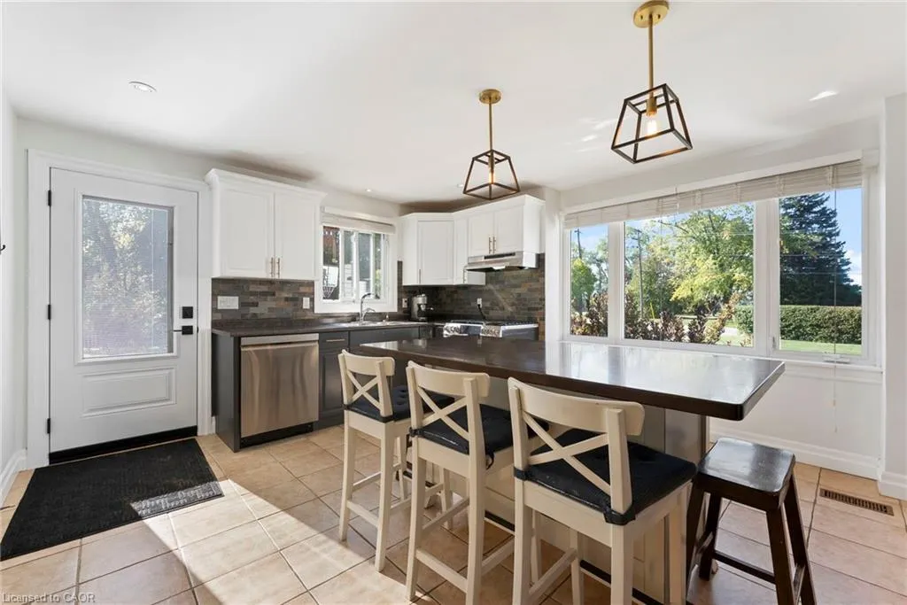374 Sydenham Road