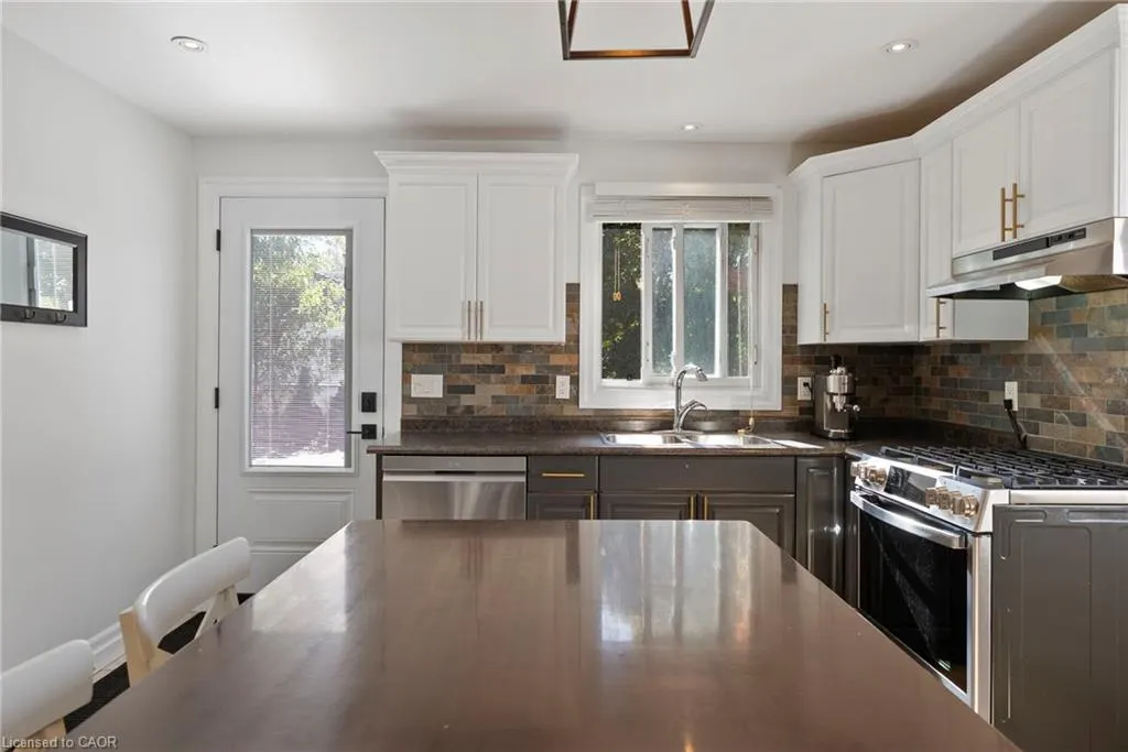 374 Sydenham Road