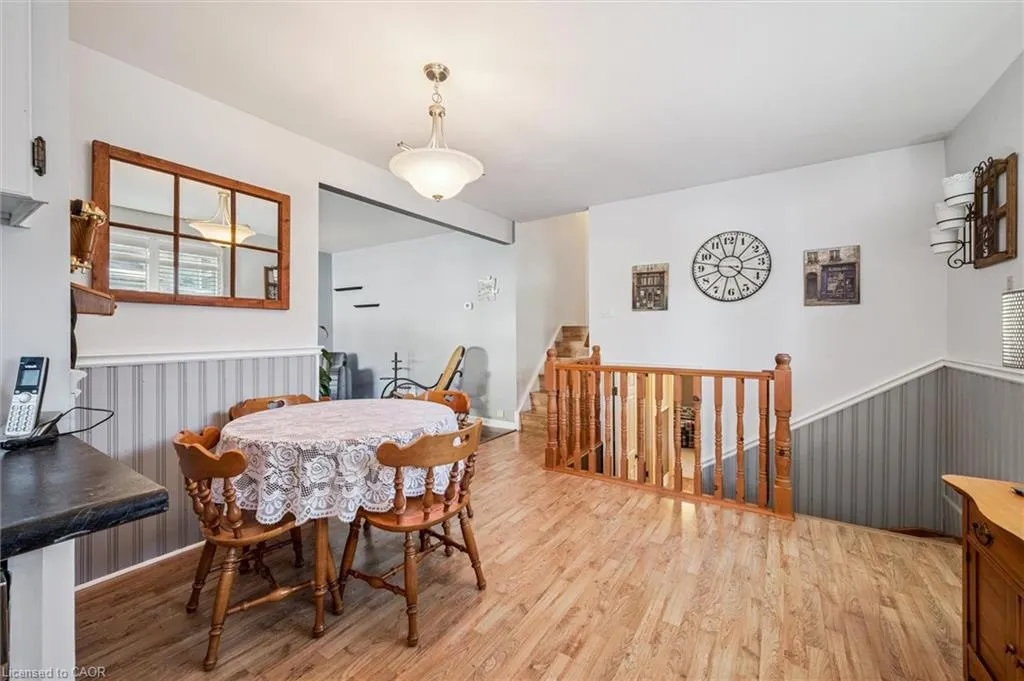 207 Laurentian Drive