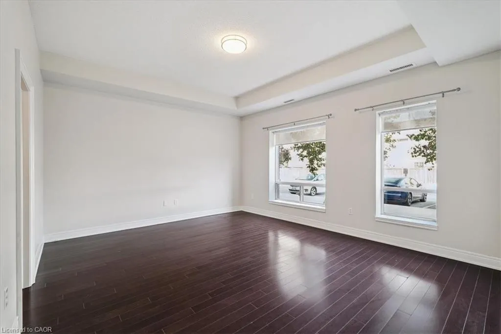 5070 Fairview Street, #102