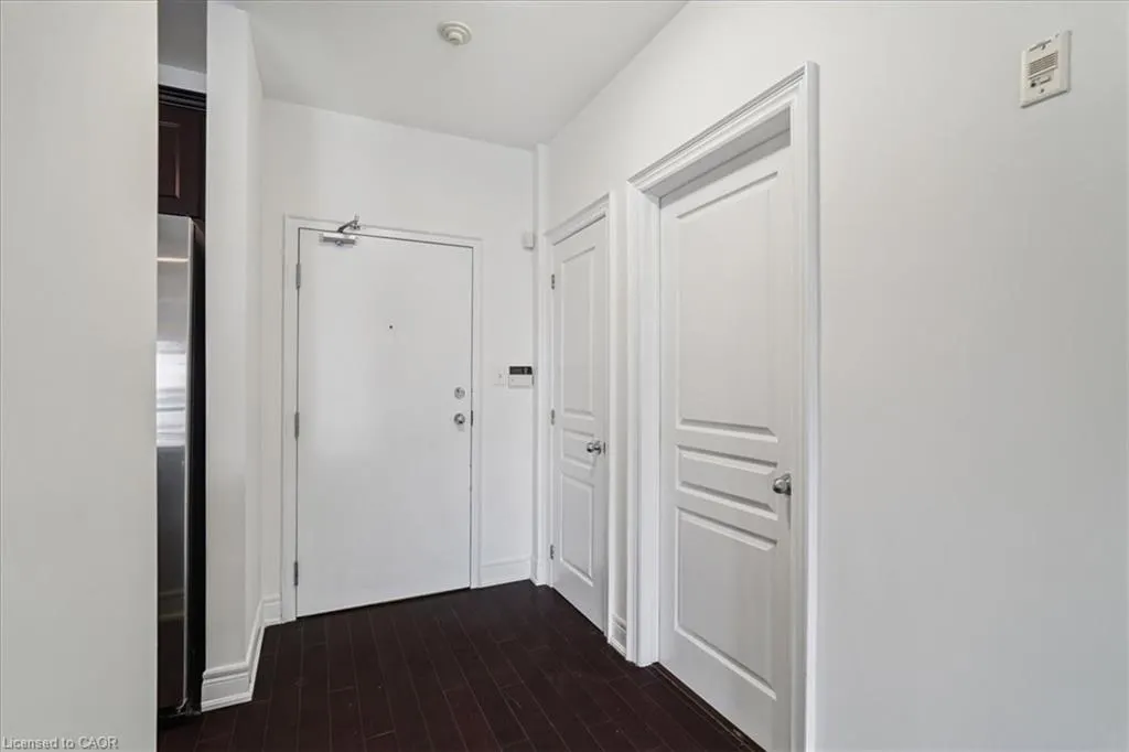 5070 Fairview Street, #102