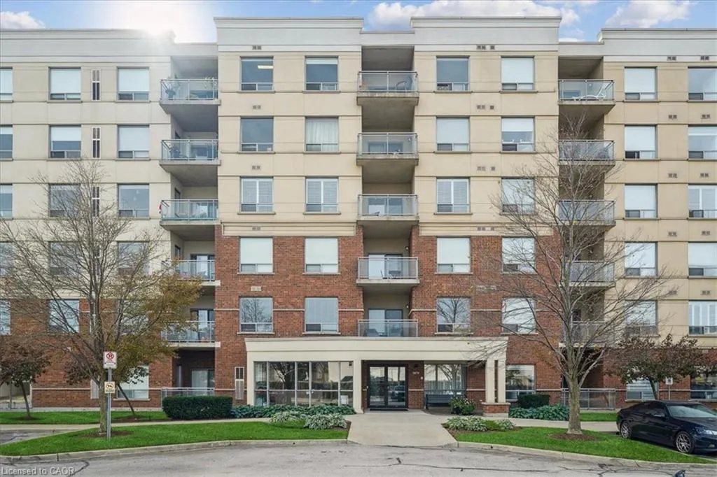 5070 Fairview Street, #102