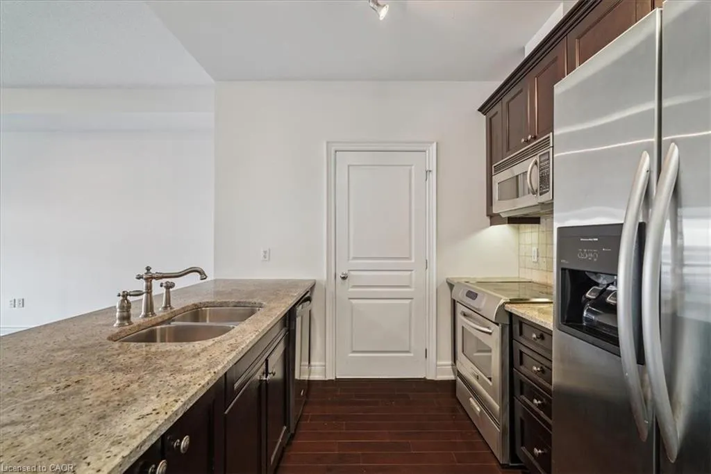5070 Fairview Street, #102