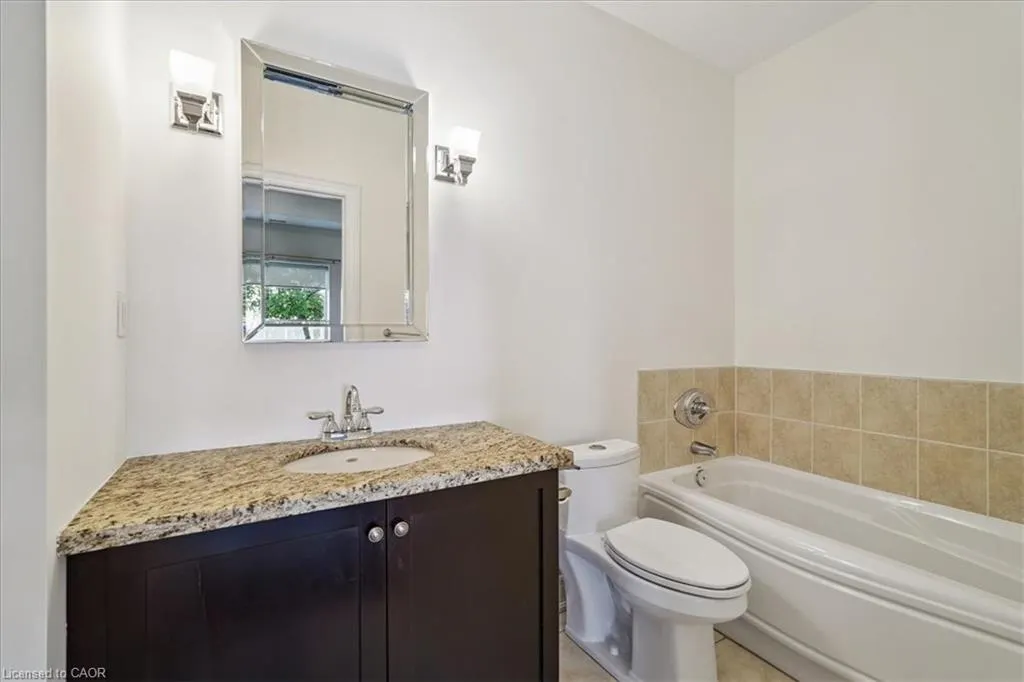 5070 Fairview Street, #102