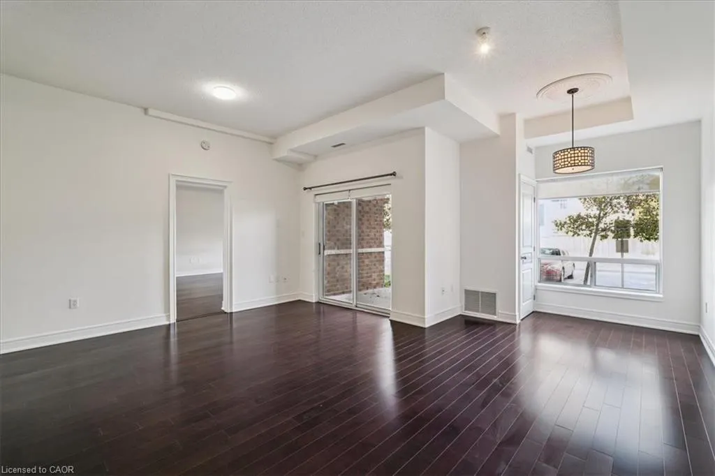 5070 Fairview Street, #102