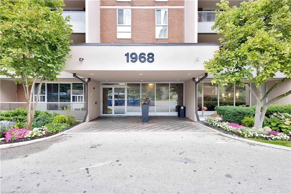 1968 Main Street W, #1401