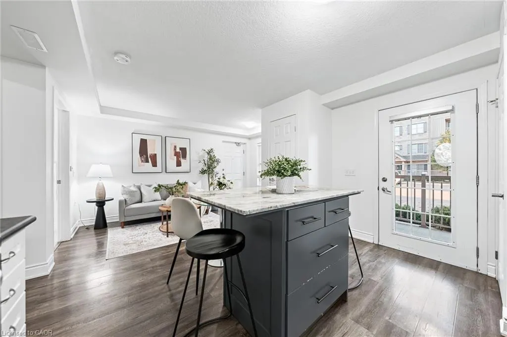 1460 Highland Road W, #6E