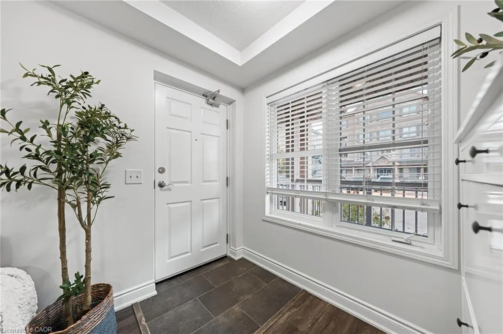 1460 Highland Road W, #6E