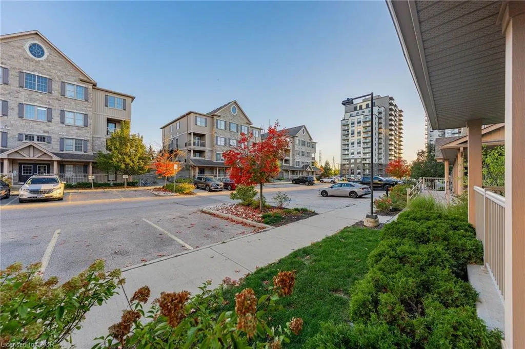 1460 Highland Road W, #6E