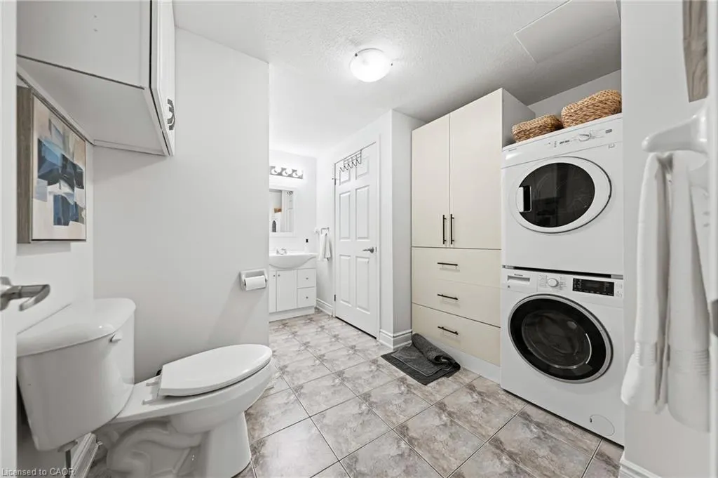 1460 Highland Road W, #6E