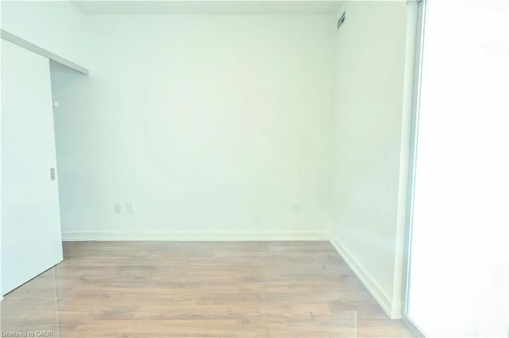 5 Wellington Street S, #1803