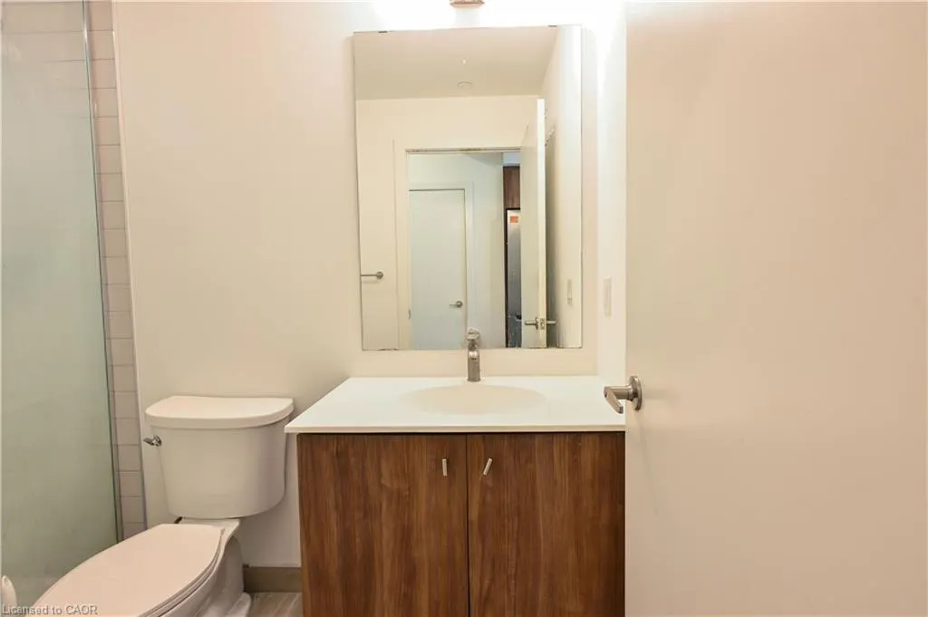 5 Wellington Street S, #1803