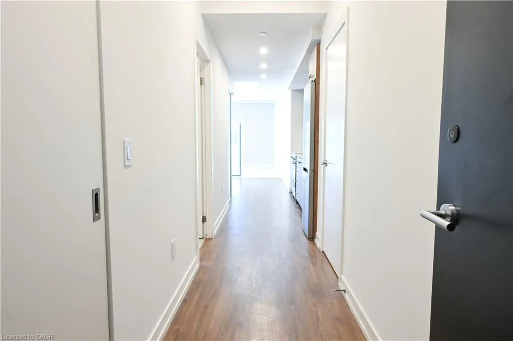 5 Wellington Street S, #1803