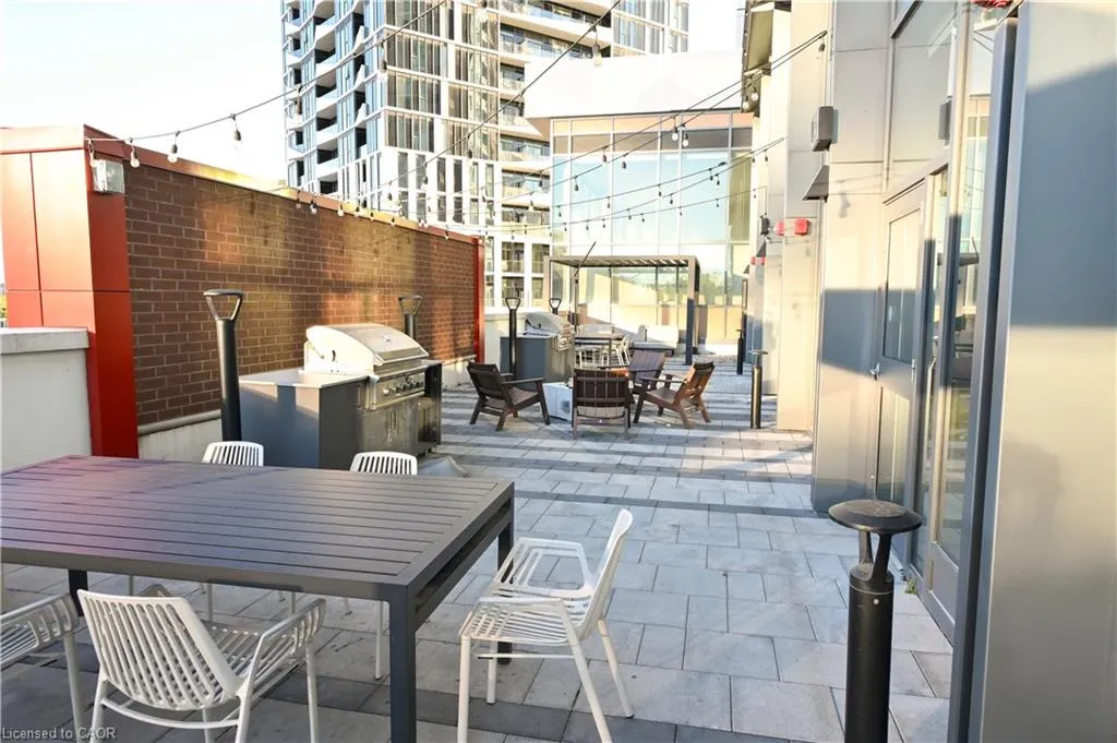 5 Wellington Street S, #1803