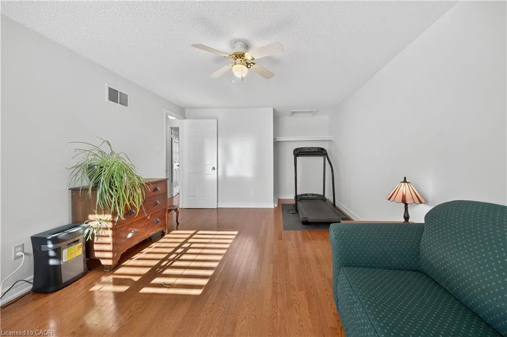 1011 White Oak Drive, #20